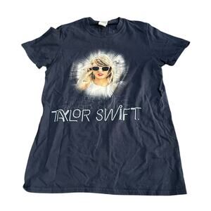Taylor Swift 1989 World Tour Tee Womens Size Small 2015 Blue Concert Band Tee